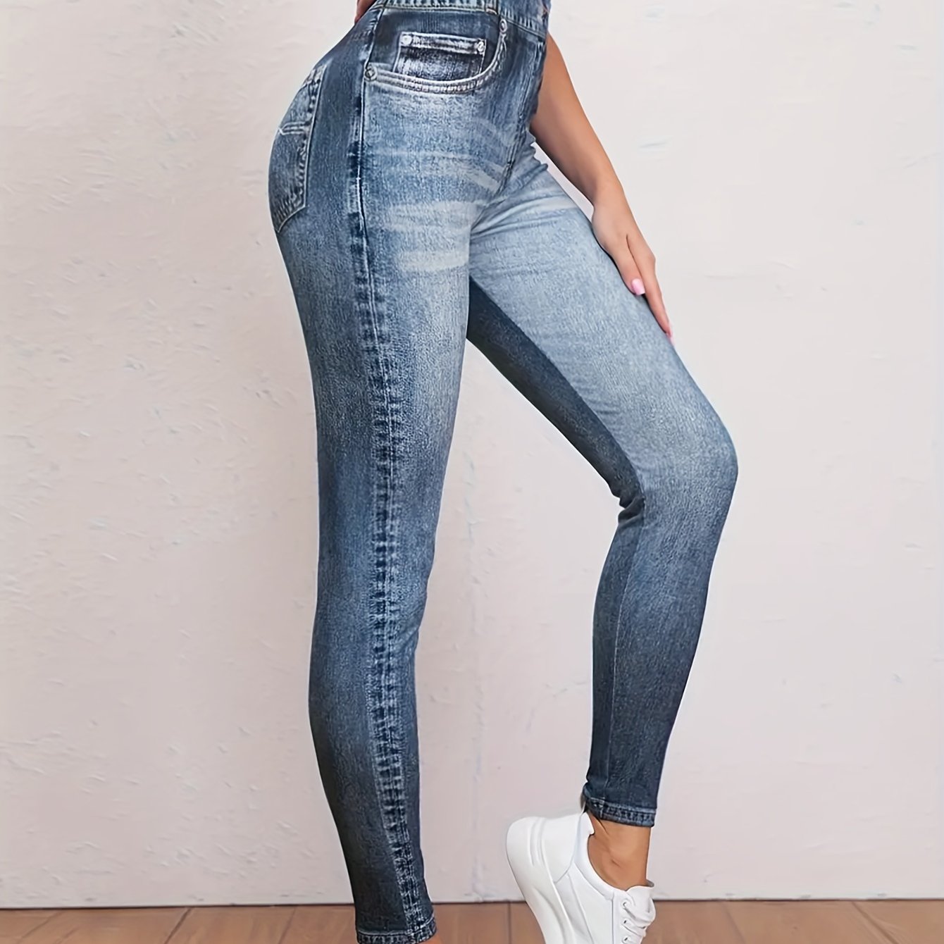 Trendy faux denim high-waist workout leggings - comfortabel en stijlvol! 🌟 Gek op de denimlook, maar wil je ook vrij kunnen bewegen? Deze leggings combineren beide en zijn perfect voor workouts én casual outfits. Gemaakt van een luxe katoenmix, ideaal voor de herfst en winter. Ontdek ze nu! afbeelding 11