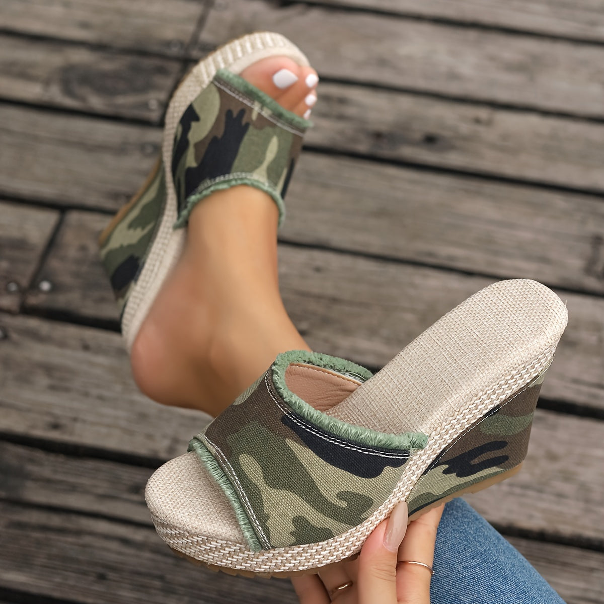 Comfortabele zomer slides voor dames | Elegante slip-ons met platformhak afbeelding 4