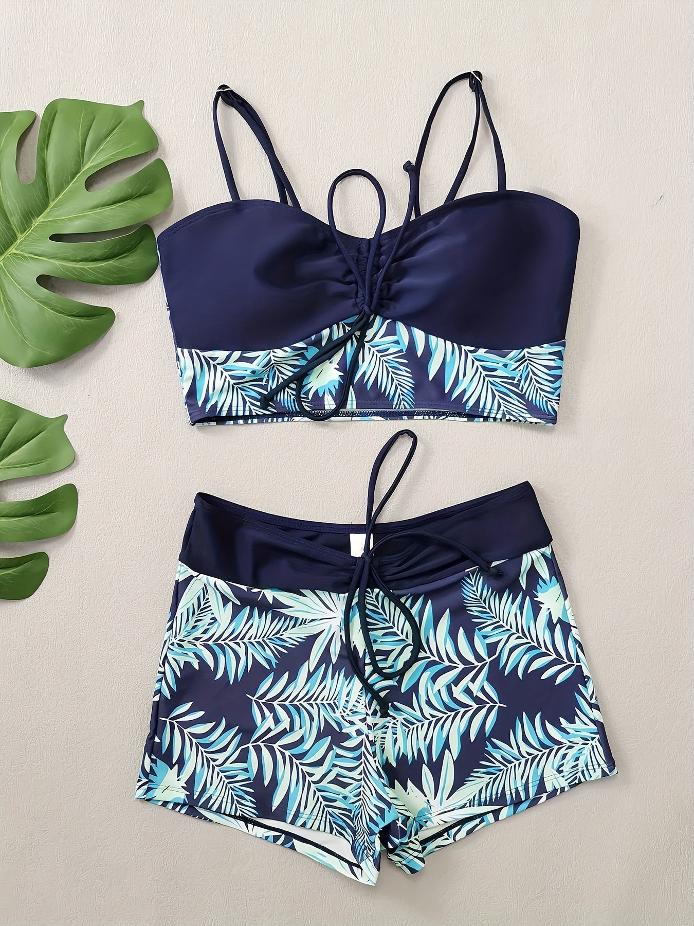 Bladprint bikini set met boyshorts | Stijlvol en comfortabel | Perfect voor zomerse dagen afbeelding 8