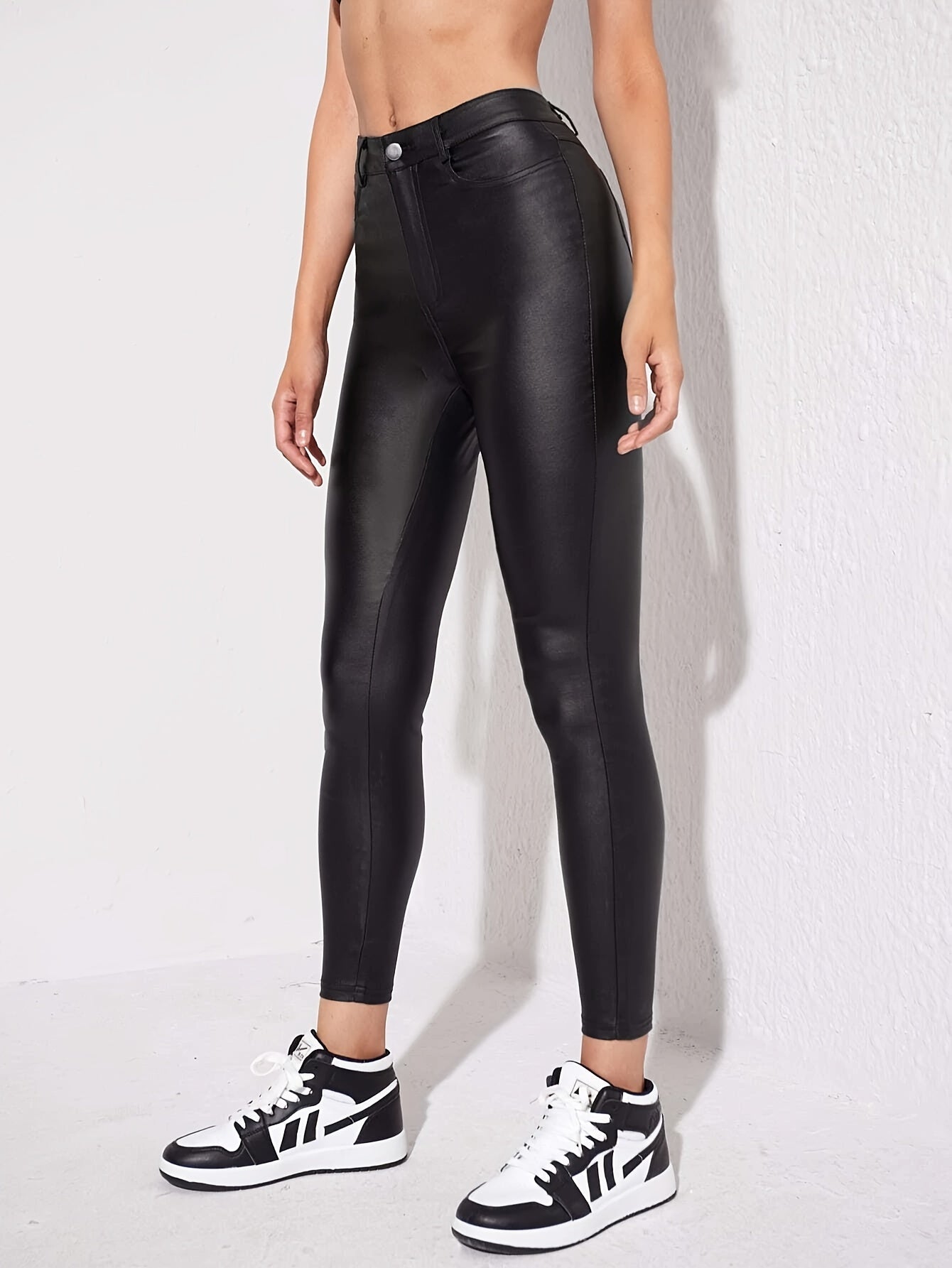 Trendy en Sexy Gecoate Kunstleren Skinny Fit Jeans - Shop Nu! afbeelding 5