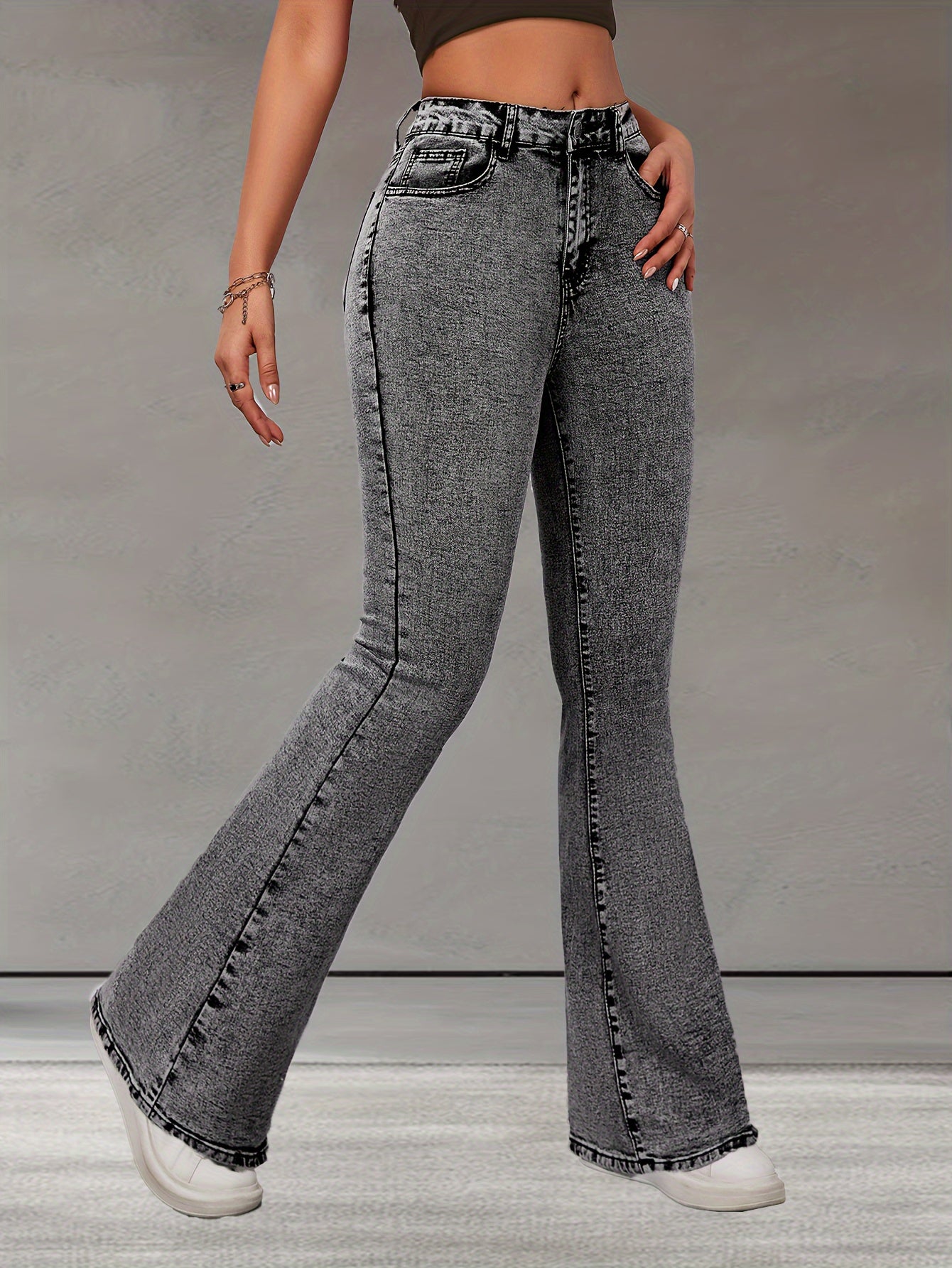 Dames stretch flare leg jeans: tijdloze en comfortabele must-have! afbeelding 3