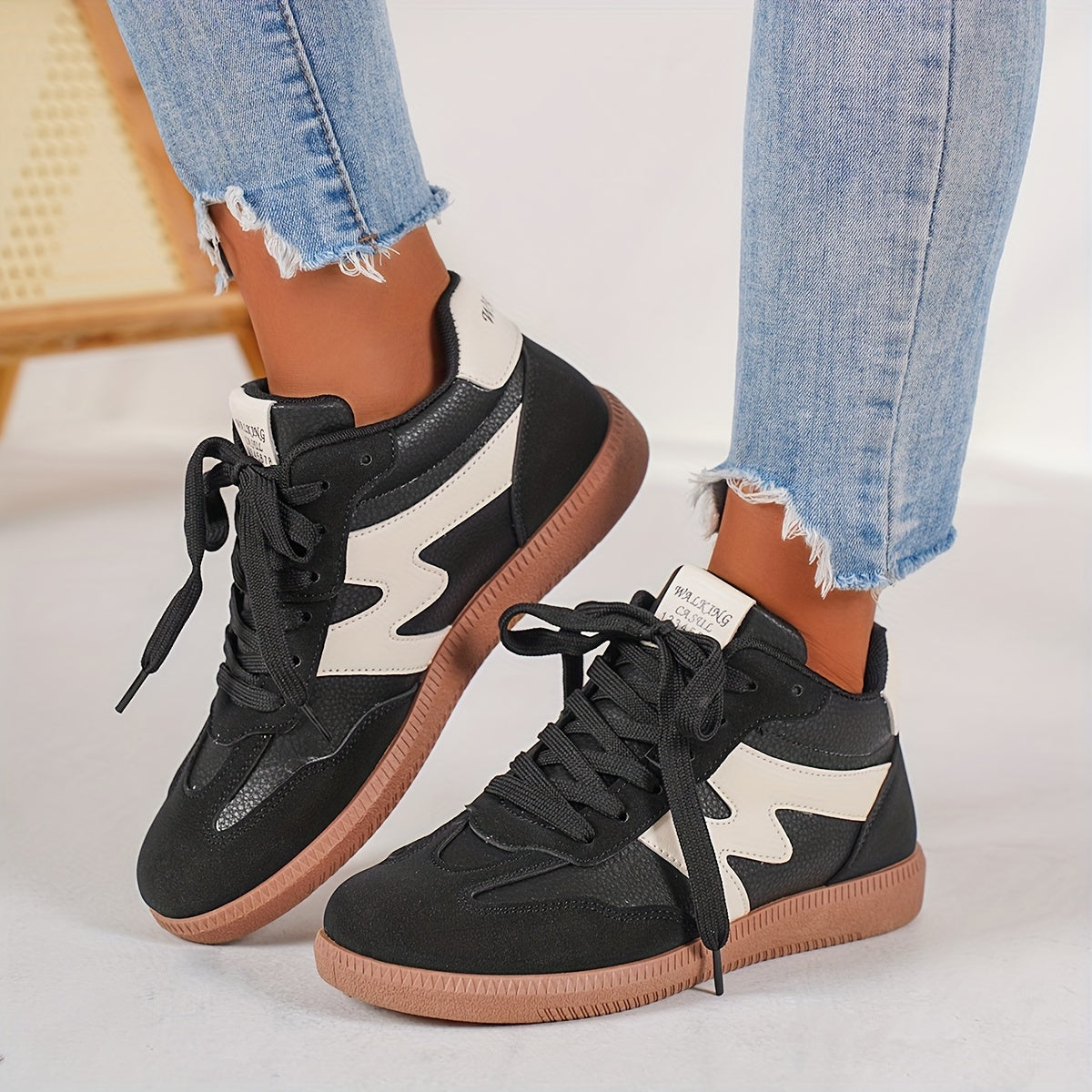 Halfhoge dames winter sneakers: warm, trendy en antislip! afbeelding 2