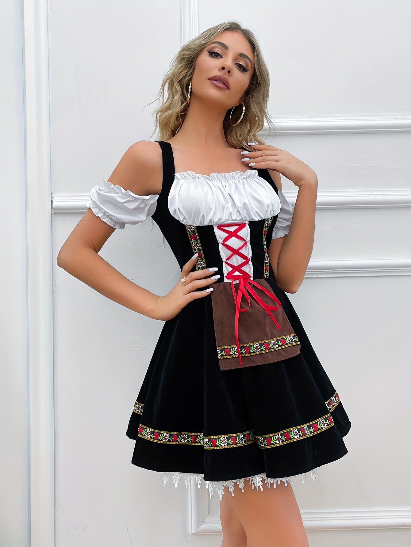 Vintage koude schouder dirndl jurk - Een betoverende mix van stijl en luxe! afbeelding 5