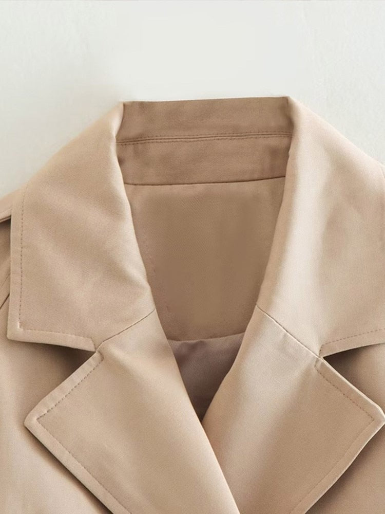 Eline | Beige cropped trenchcoat