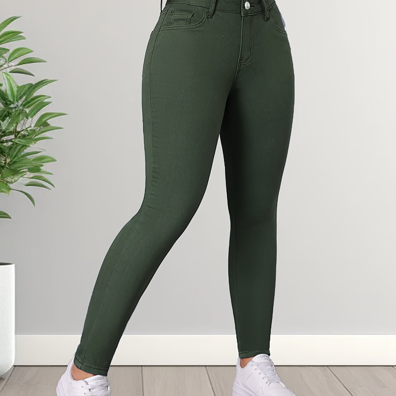 Modieuze skinny jeans in lichtgroen | Hoge taille | Comfortabele stretch stof | Ideaal voor elke gelegenheid | Katoenmix met ultiem draagcomfort | Knoopdetails | Shop nu! afbeelding 6