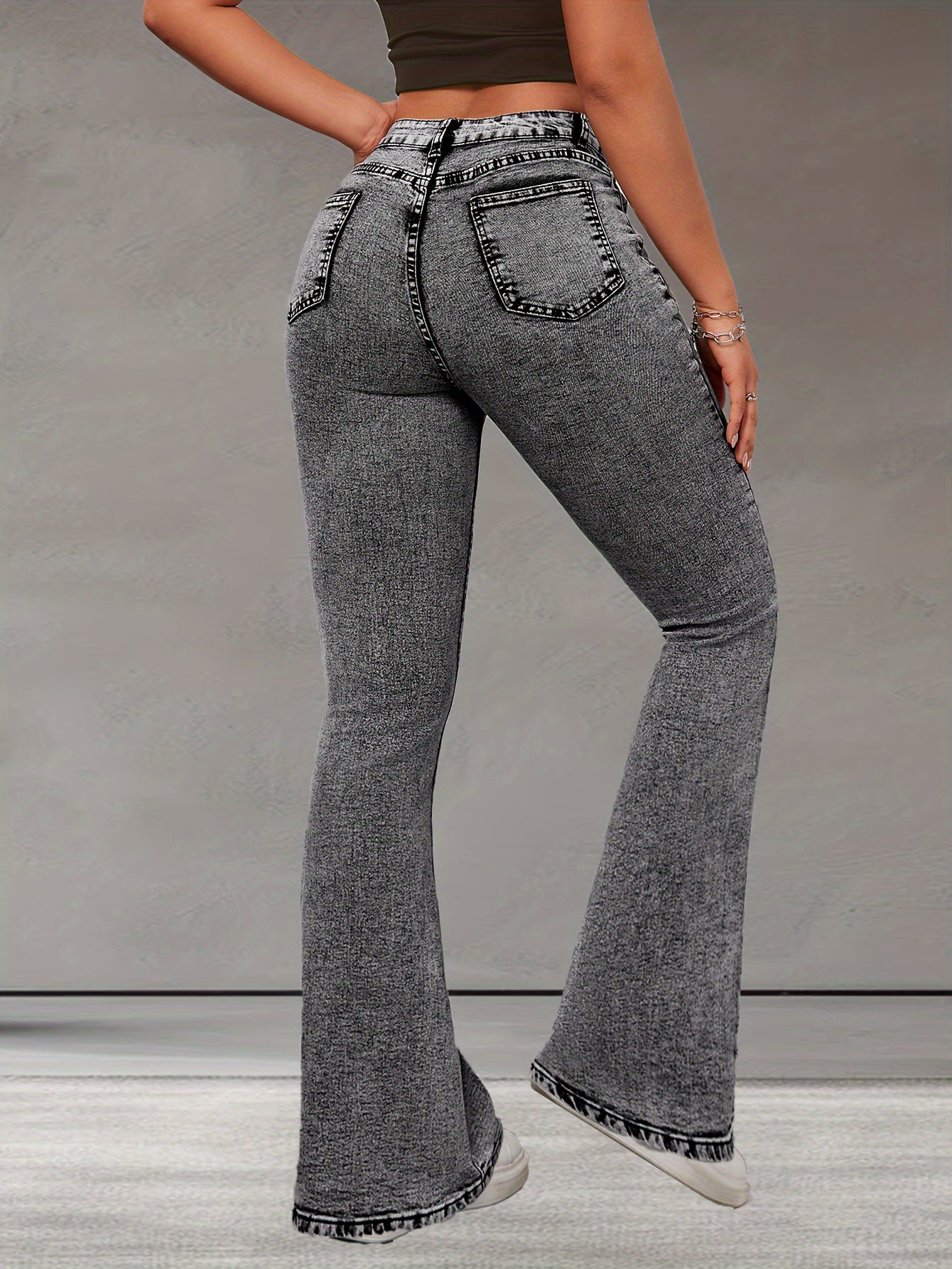 Dames stretch flare leg jeans: tijdloze en comfortabele must-have! afbeelding 4